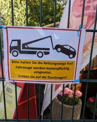 Hinweisschild im Umkreis des Felsenbad