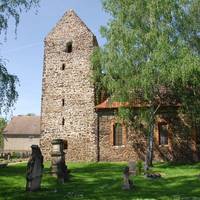 Dorfkirche und Friedhof in Eismannsdorf