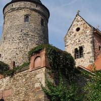 Bergfried Hohenthurm und Martin-Luther-Kirche