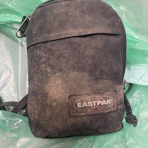 Fundsache: Tasche und Busfahrkarte