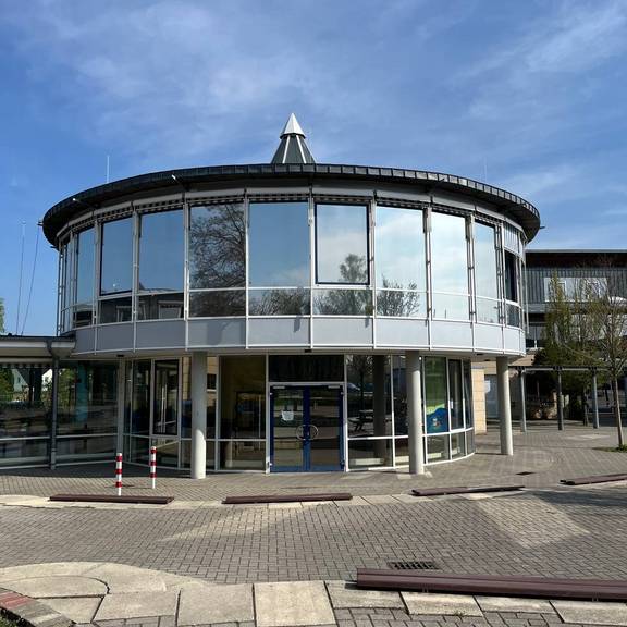 Außenansicht der Bibliothek Landsberg